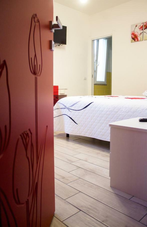 B&B L'Arcobaleno Pula Eksteriør bilde